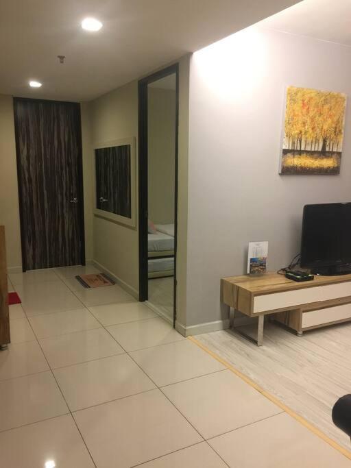Cosy Modern Apartment コタキナバル エクステリア 写真