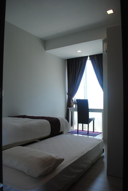 Cosy Modern Apartment コタキナバル エクステリア 写真